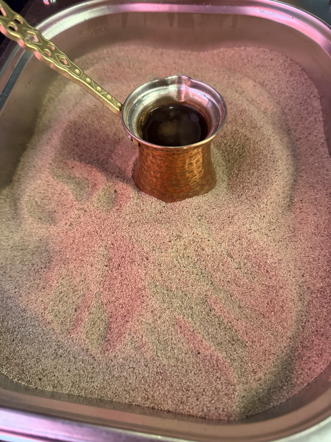 Caffè arabo sulla sabbia Milano